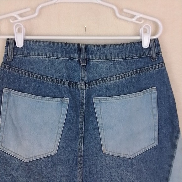 Forever 21 Color Block Mini Jean Skirt Size Large‎ in Light Wash Denim - Picture 9 of 13